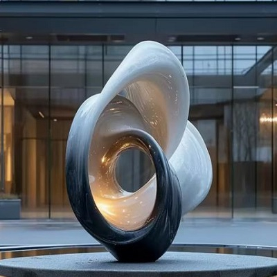 Custom Large Stainless Steel Sculptures with Lighting, Irregular and Colorful Decorations, in Stock Metal Mirror Artworks Suitable for Garden and Lawn Decoratio.jpg